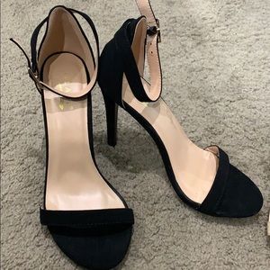 Great condition heels